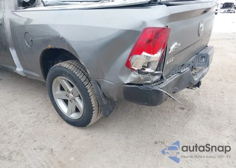 2010 Dodge Ram 1500 Slt/Sport/Trx z USA, uszkodzony, nr VIN 1D7RV1GT9AS172781